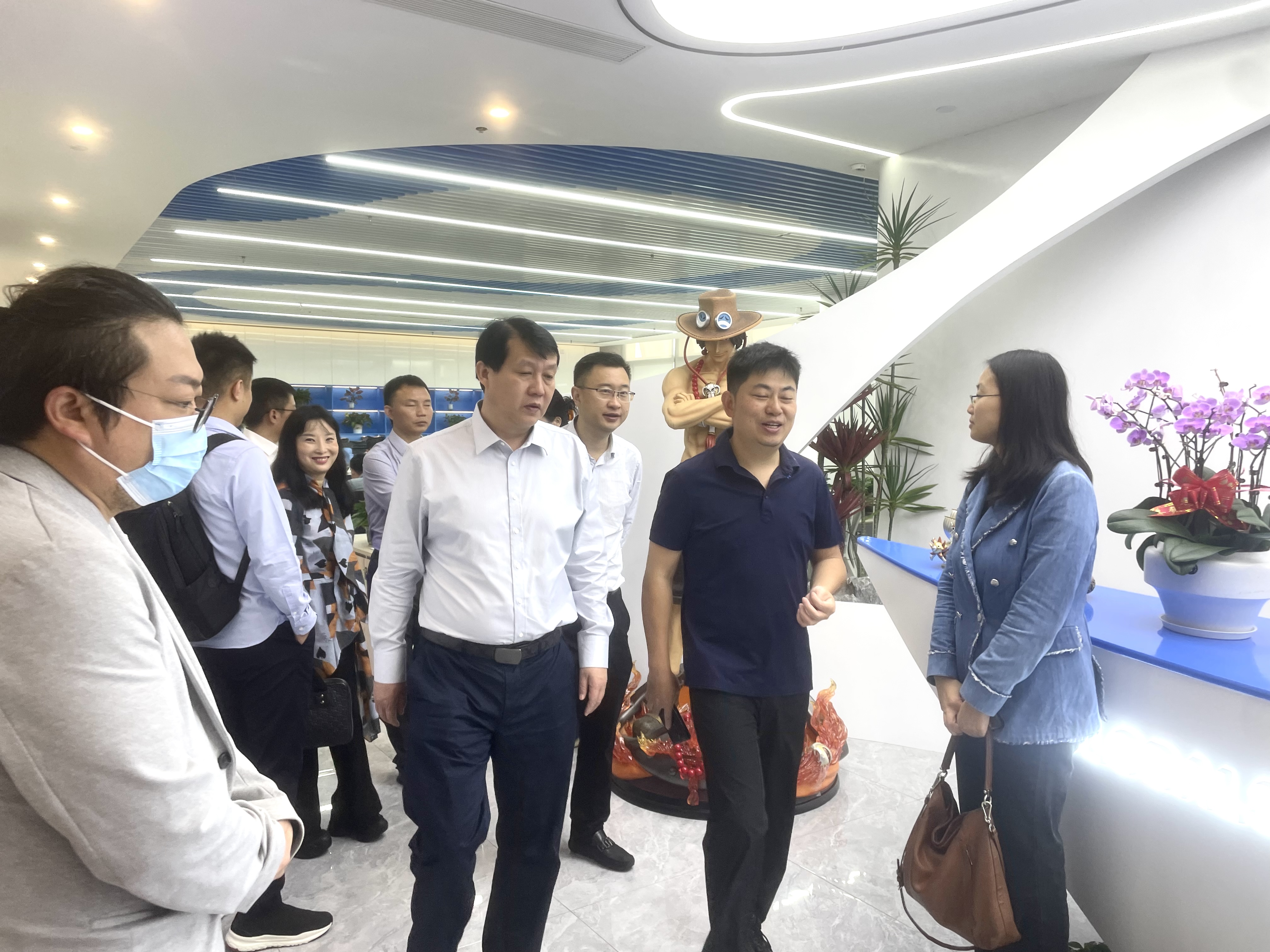 E8EFFFDF-A641-44DA-BCD9-4976F66D9EF5-801-00000090B3291715